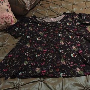 LulaRoe top and leggings